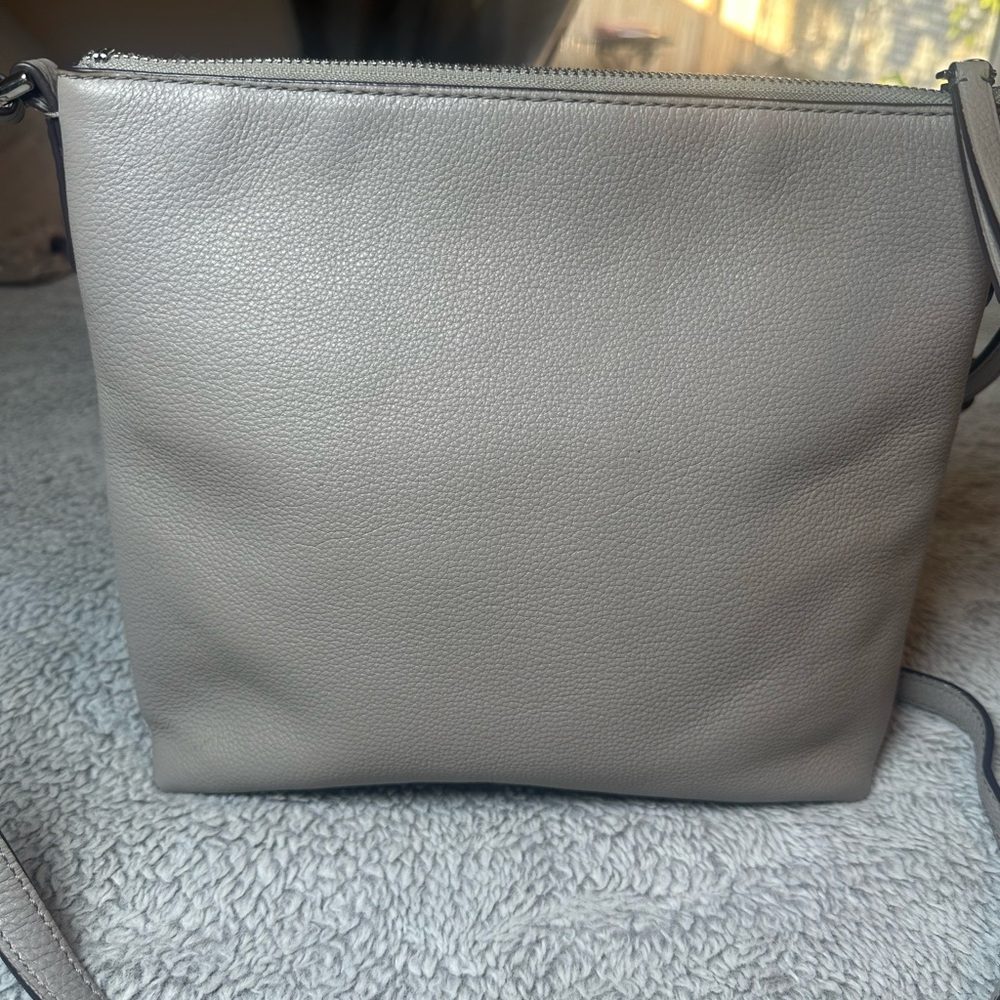 Kate Spade Jackson Leather Top Zip
Crossbody Bag - Picture 3 of 12